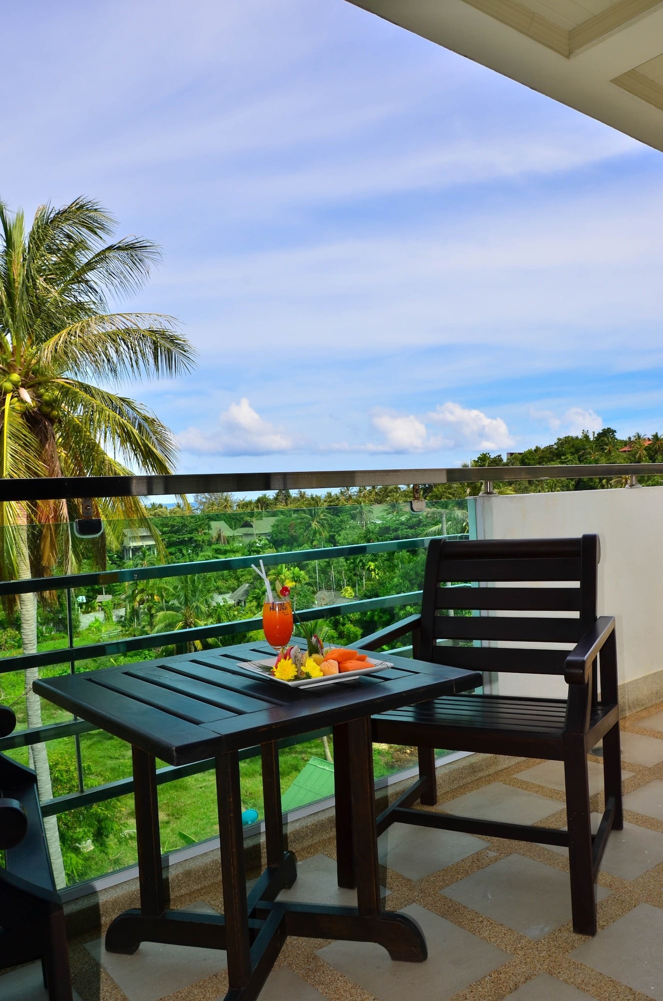 هتل فرست رزیدنس